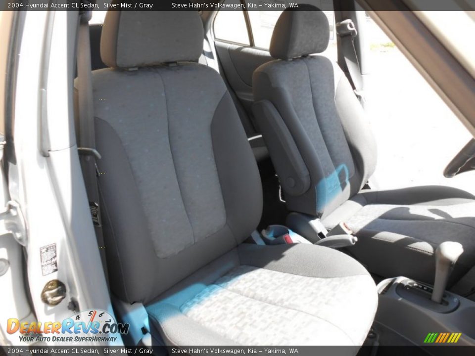 2004 Hyundai Accent GL Sedan Silver Mist / Gray Photo #25