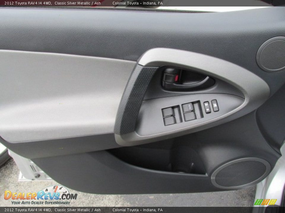 2012 Toyota RAV4 I4 4WD Classic Silver Metallic / Ash Photo #12