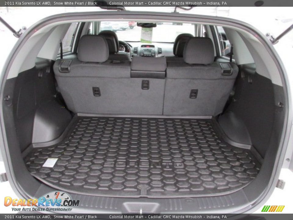 2011 Kia Sorento LX AWD Snow White Pearl / Black Photo #18