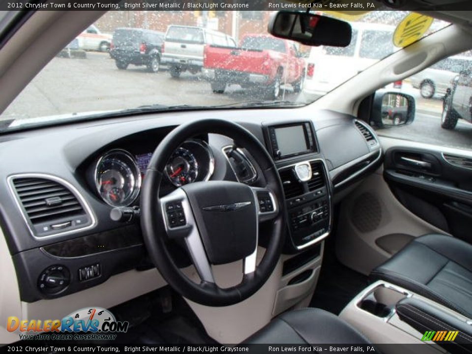 2012 Chrysler Town & Country Touring Bright Silver Metallic / Black/Light Graystone Photo #10