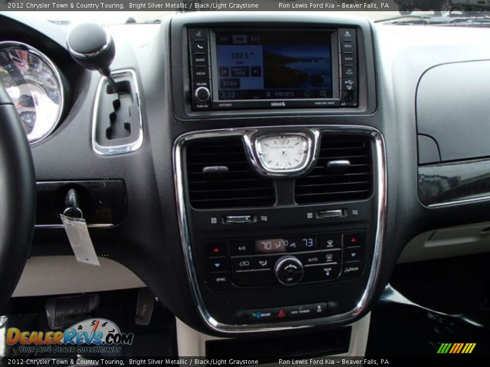 2012 Chrysler Town & Country Touring Bright Silver Metallic / Black/Light Graystone Photo #17