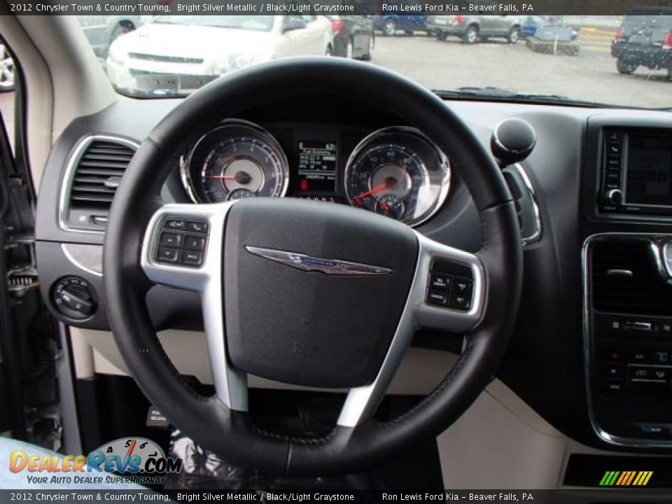 2012 Chrysler Town & Country Touring Bright Silver Metallic / Black/Light Graystone Photo #18