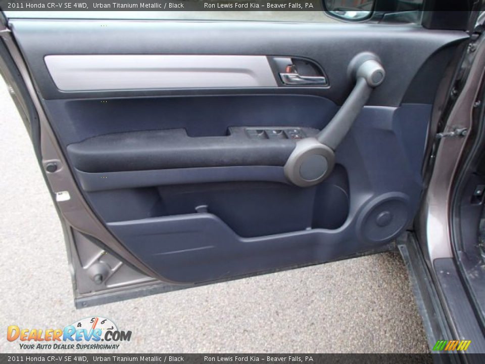 2011 Honda CR-V SE 4WD Urban Titanium Metallic / Black Photo #12