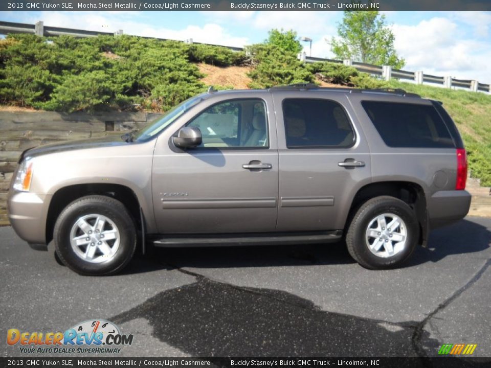 Mocha Steel Metallic 2013 GMC Yukon SLE Photo #2