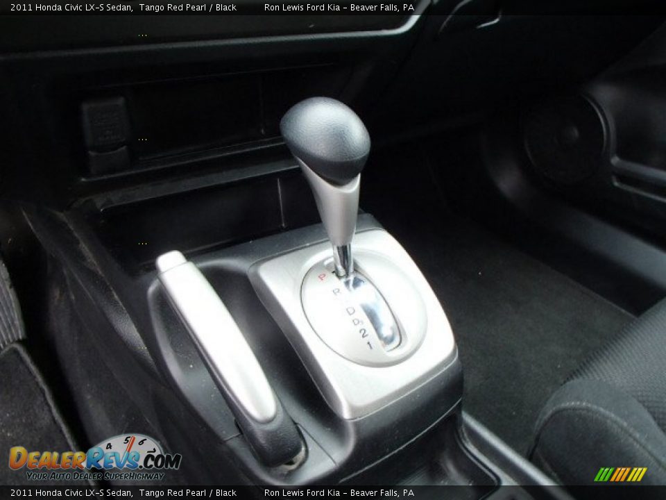 2011 Honda Civic LX-S Sedan Tango Red Pearl / Black Photo #17