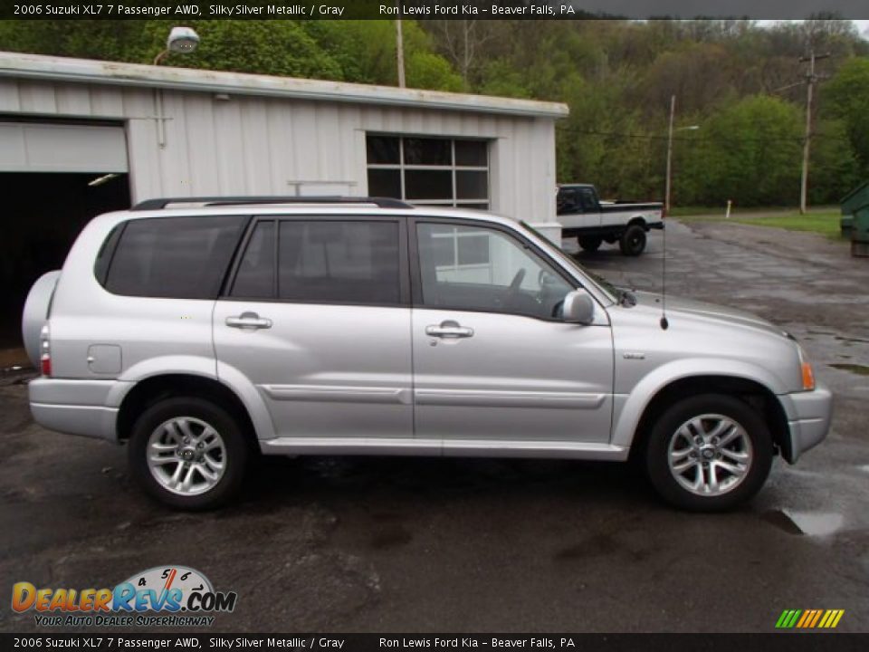 2006 Suzuki XL7 7 Passenger AWD Silky Silver Metallic / Gray Photo #1