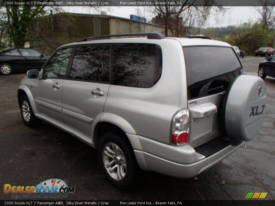 2006 Suzuki XL7 7 Passenger AWD Silky Silver Metallic / Gray Photo #6