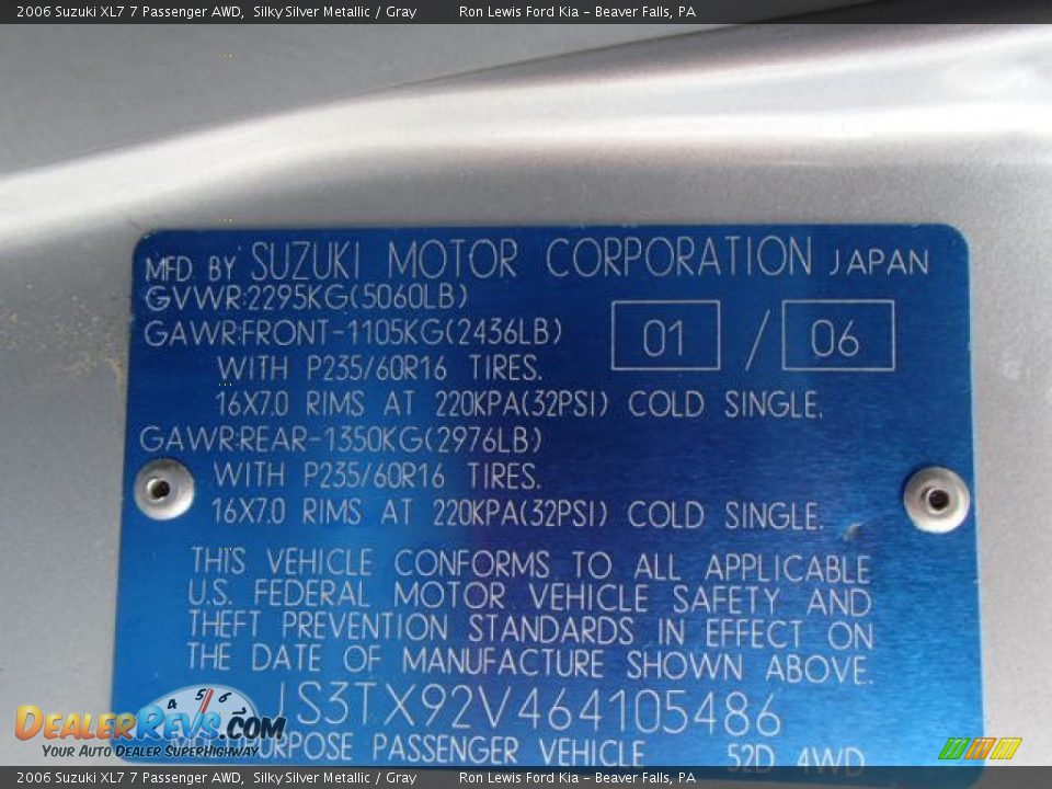 2006 Suzuki XL7 7 Passenger AWD Silky Silver Metallic / Gray Photo #20