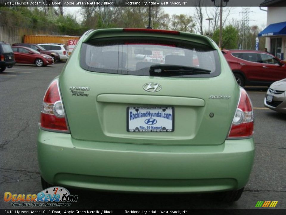 2011 Hyundai Accent GL 3 Door Apple Green Metallic / Black Photo #5