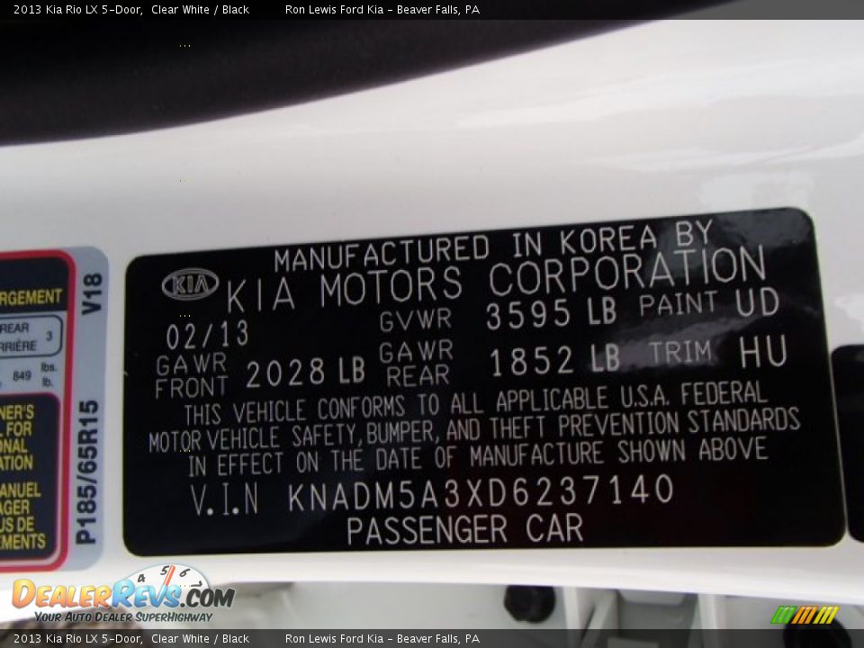 2013 Kia Rio LX 5-Door Clear White / Black Photo #20