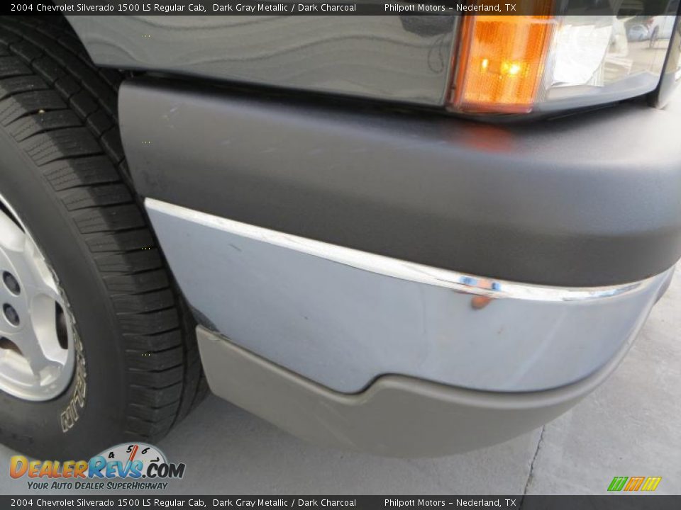 2004 Chevrolet Silverado 1500 LS Regular Cab Dark Gray Metallic / Dark Charcoal Photo #16
