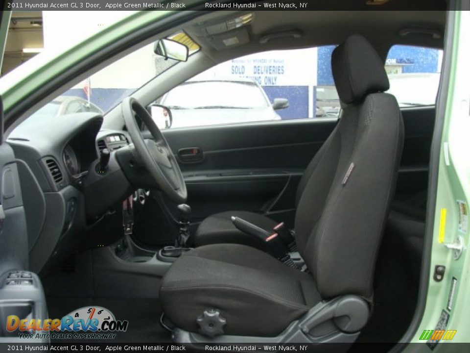 2011 Hyundai Accent GL 3 Door Apple Green Metallic / Black Photo #10