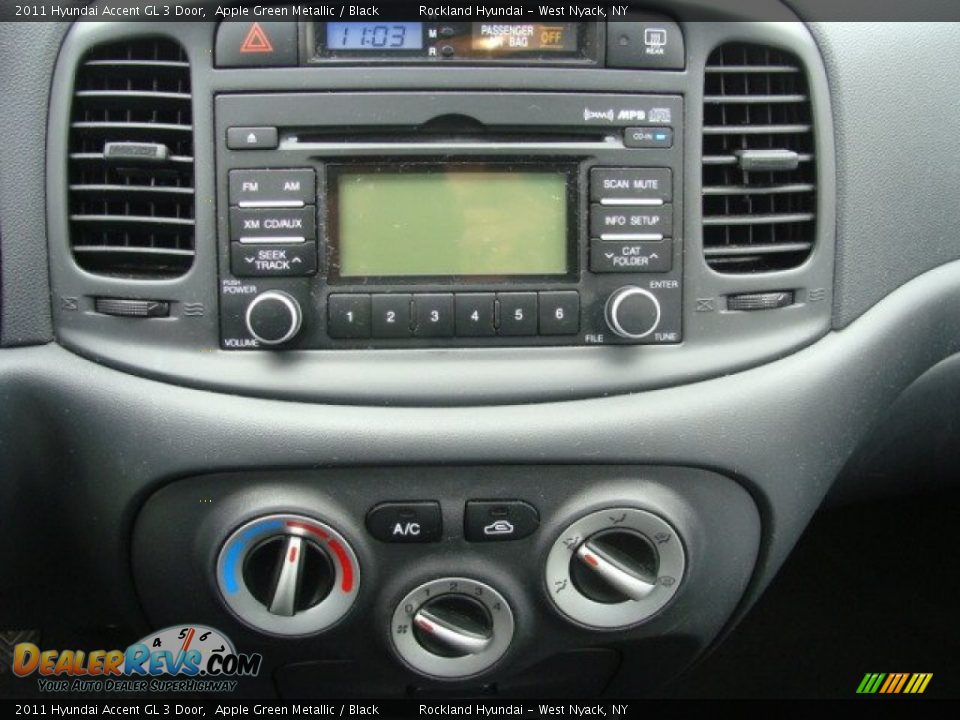 2011 Hyundai Accent GL 3 Door Apple Green Metallic / Black Photo #14