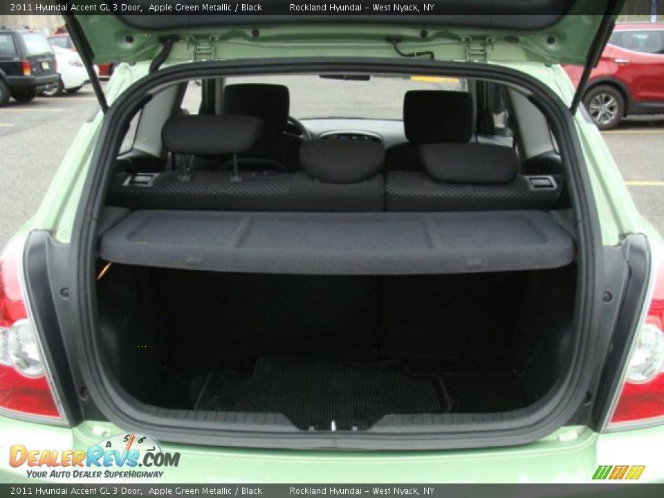 2011 Hyundai Accent GL 3 Door Apple Green Metallic / Black Photo #17