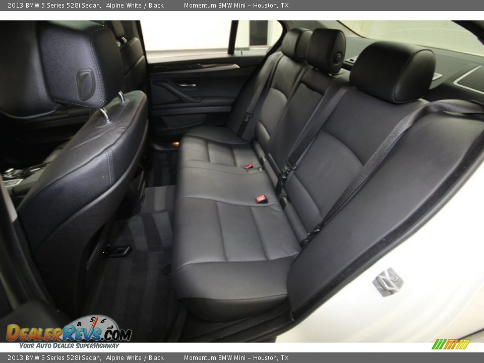2013 BMW 5 Series 528i Sedan Alpine White / Black Photo #14