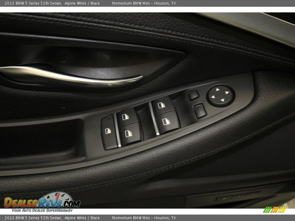 2013 BMW 5 Series 528i Sedan Alpine White / Black Photo #16