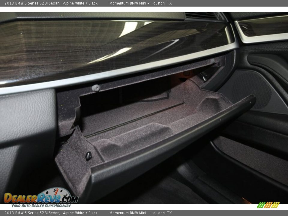 2013 BMW 5 Series 528i Sedan Alpine White / Black Photo #19