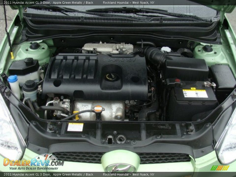 2011 Hyundai Accent GL 3 Door Apple Green Metallic / Black Photo #25