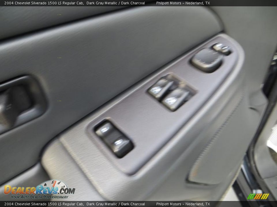 2004 Chevrolet Silverado 1500 LS Regular Cab Dark Gray Metallic / Dark Charcoal Photo #35