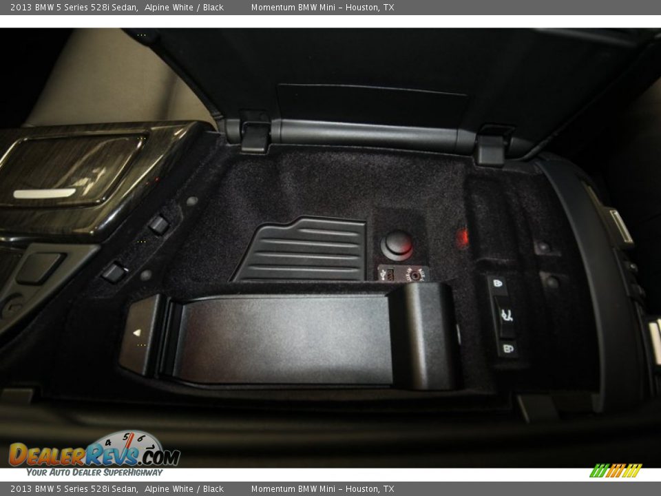 2013 BMW 5 Series 528i Sedan Alpine White / Black Photo #26