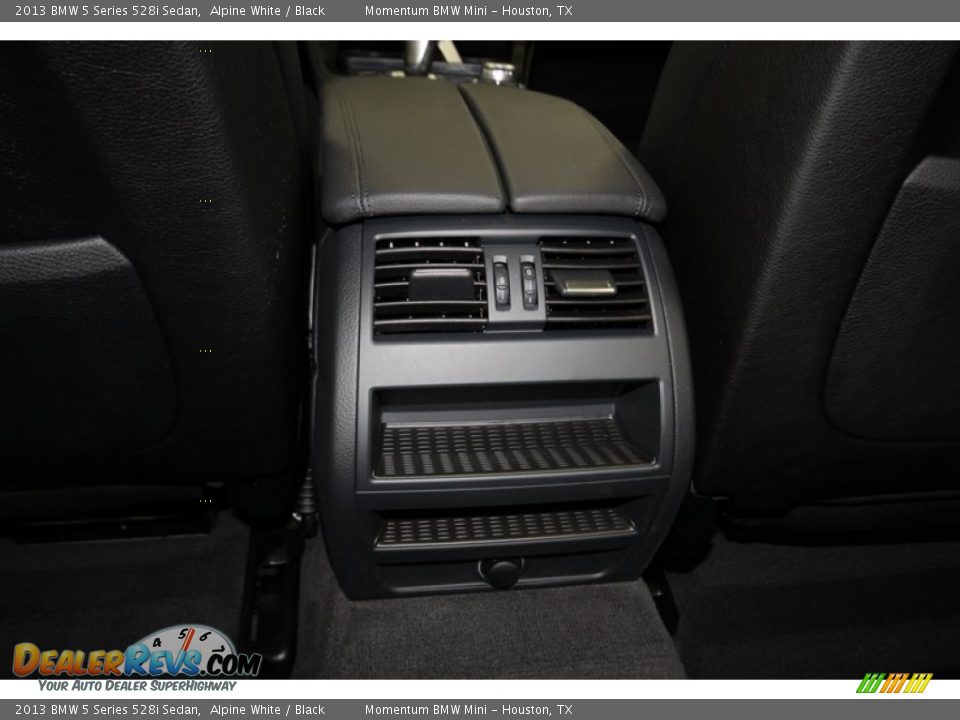 2013 BMW 5 Series 528i Sedan Alpine White / Black Photo #35
