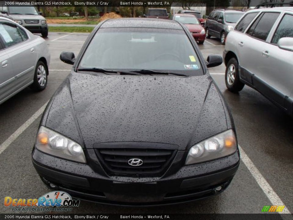 2006 Hyundai Elantra GLS Hatchback Ebony Black / Gray Photo #2