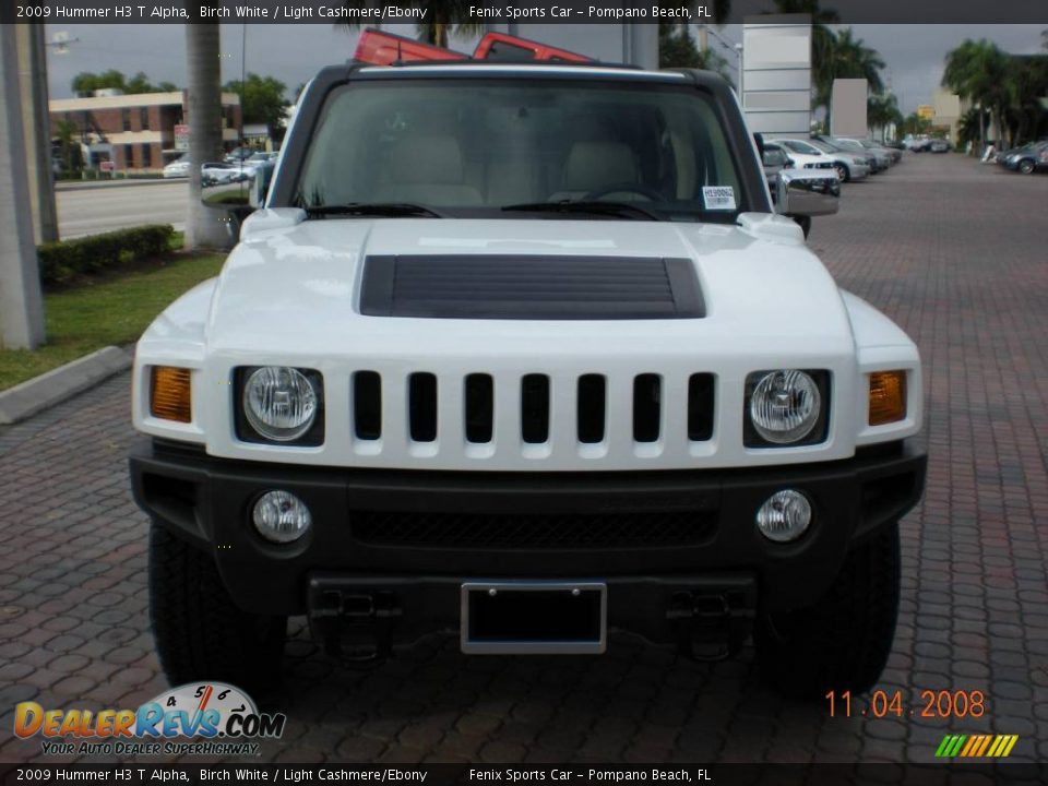 2009 Hummer H3 T Alpha Birch White / Light Cashmere/Ebony Photo #1
