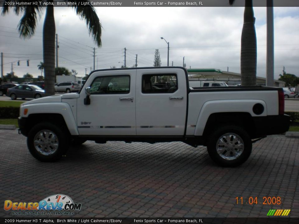 2009 Hummer H3 T Alpha Birch White / Light Cashmere/Ebony Photo #3