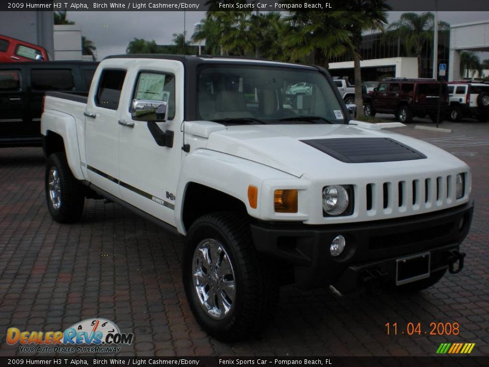 2009 Hummer H3 T Alpha Birch White / Light Cashmere/Ebony Photo #4