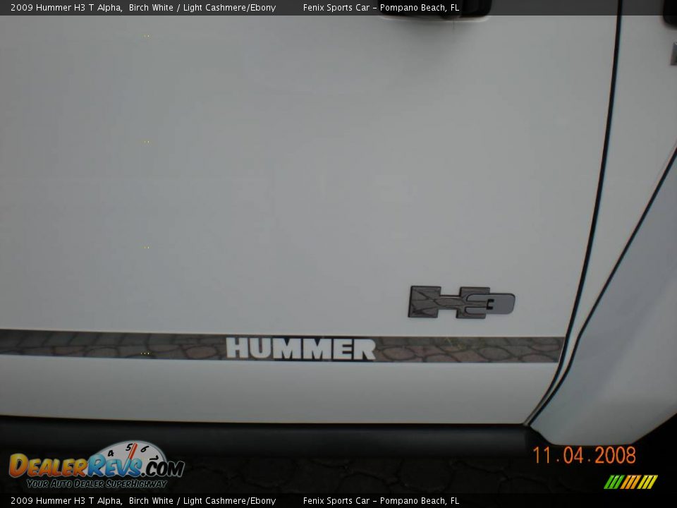 2009 Hummer H3 T Alpha Birch White / Light Cashmere/Ebony Photo #17
