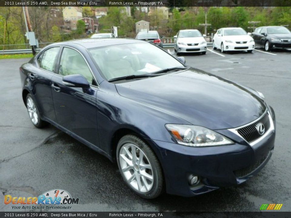 Front 3/4 View of 2013 Lexus IS 250 AWD Photo #6