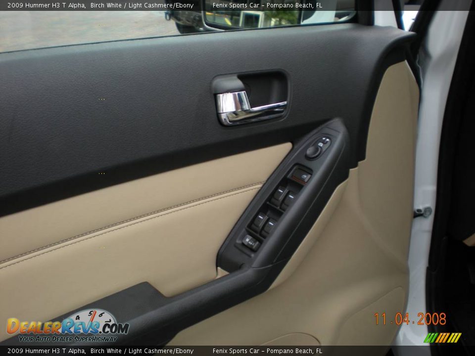 2009 Hummer H3 T Alpha Birch White / Light Cashmere/Ebony Photo #18
