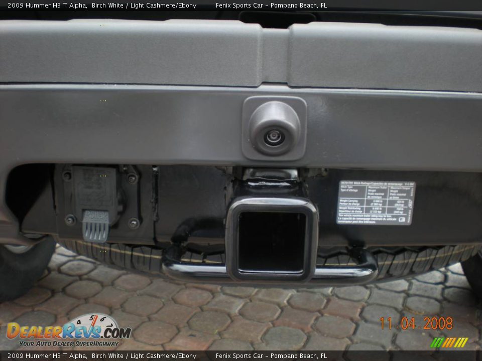 2009 Hummer H3 T Alpha Birch White / Light Cashmere/Ebony Photo #19