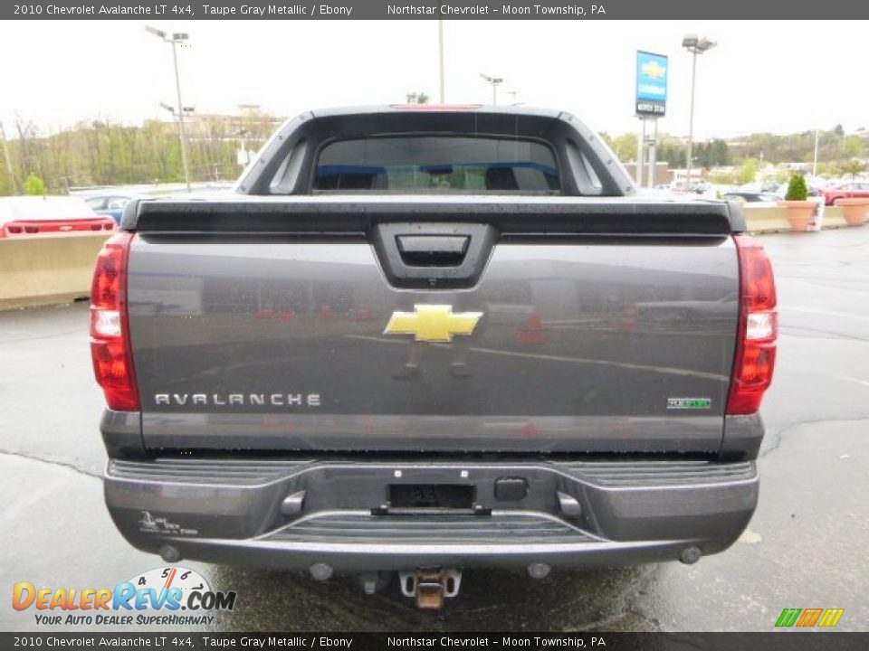 2010 Chevrolet Avalanche LT 4x4 Taupe Gray Metallic / Ebony Photo #4