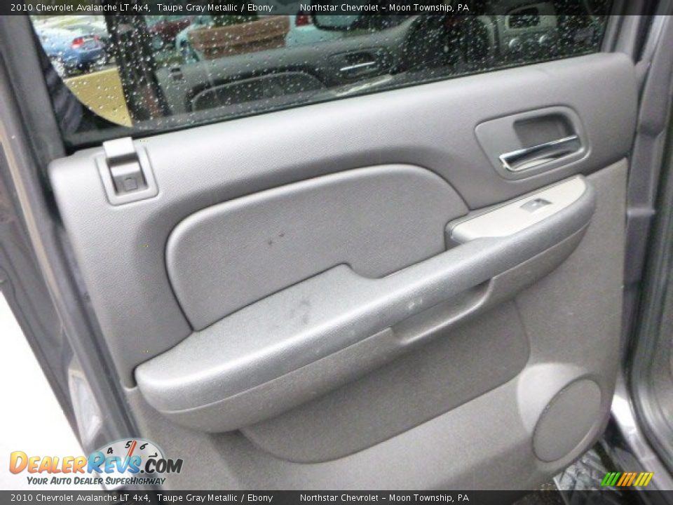 2010 Chevrolet Avalanche LT 4x4 Taupe Gray Metallic / Ebony Photo #13