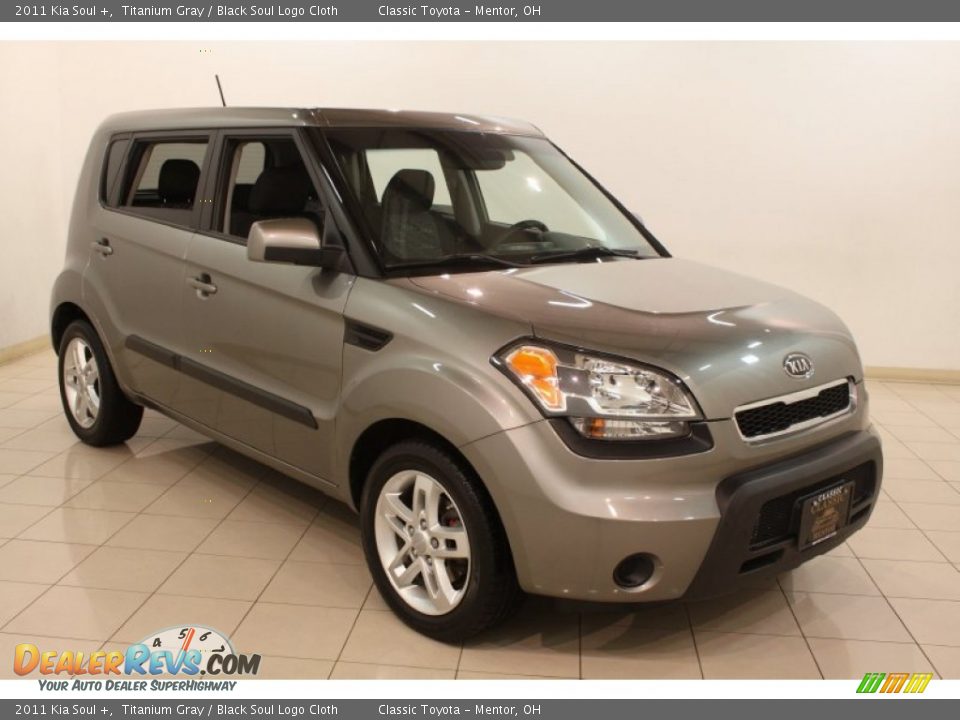 2011 Kia Soul + Titanium Gray / Black Soul Logo Cloth Photo #1