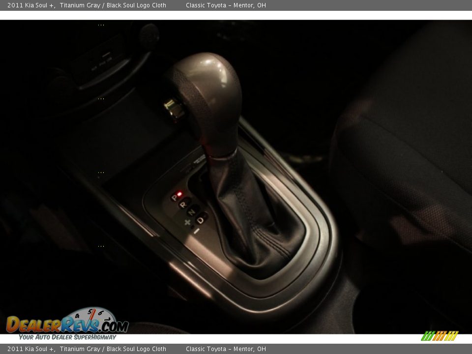 2011 Kia Soul + Titanium Gray / Black Soul Logo Cloth Photo #9