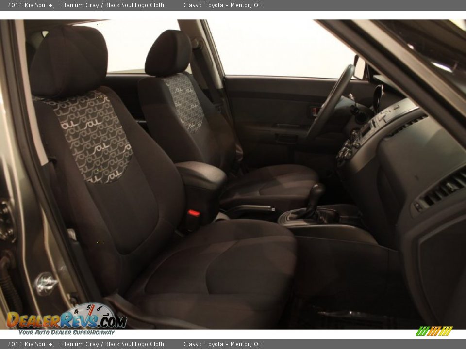 2011 Kia Soul + Titanium Gray / Black Soul Logo Cloth Photo #10