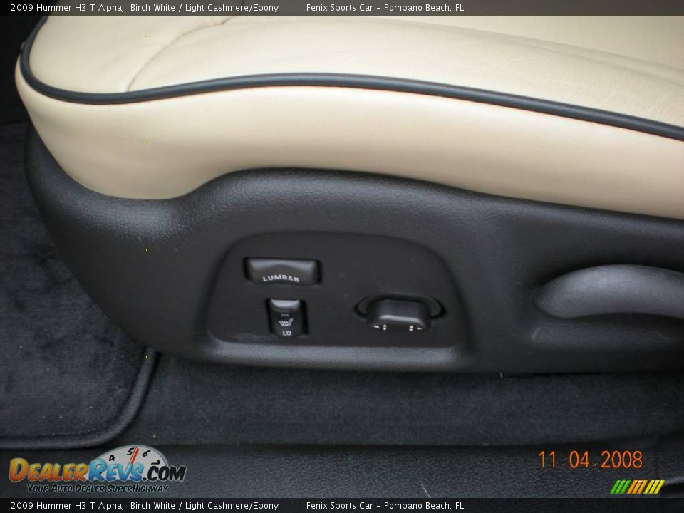 2009 Hummer H3 T Alpha Birch White / Light Cashmere/Ebony Photo #21
