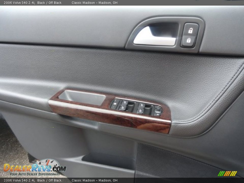 2006 Volvo S40 2.4i Black / Off Black Photo #4