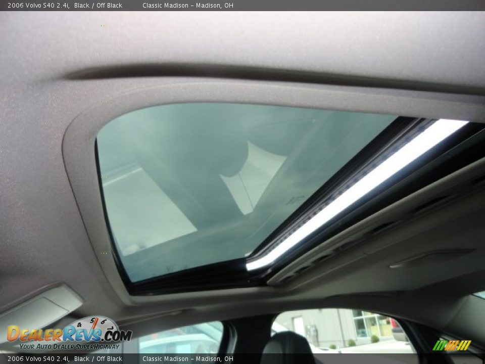 2006 Volvo S40 2.4i Black / Off Black Photo #6