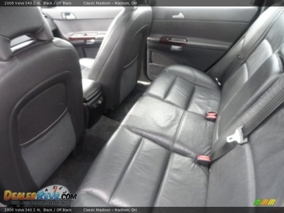 2006 Volvo S40 2.4i Black / Off Black Photo #8