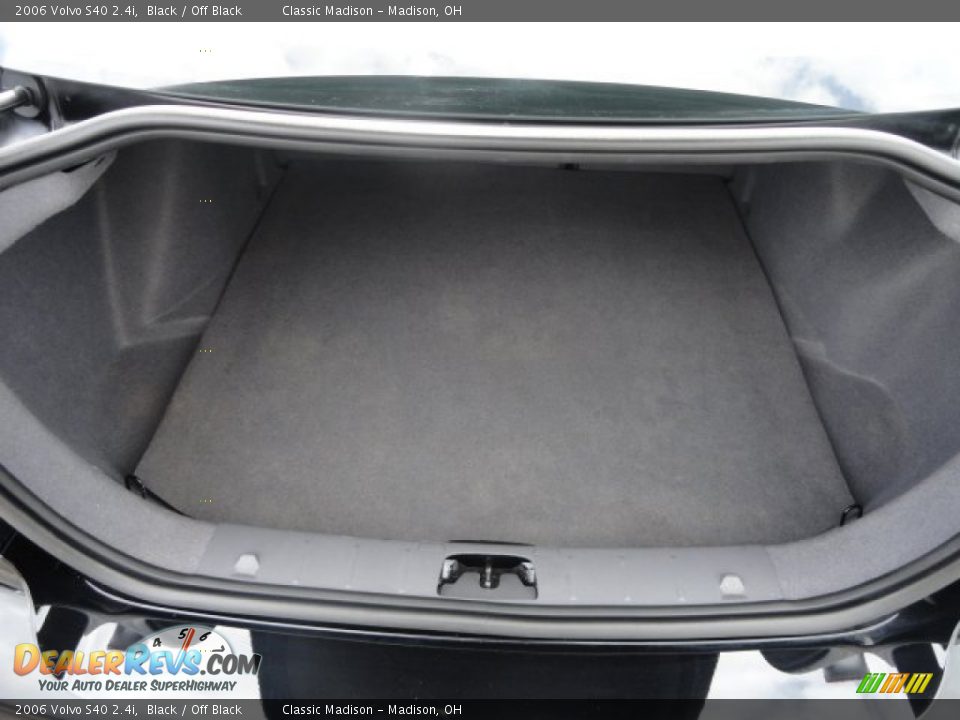 2006 Volvo S40 2.4i Black / Off Black Photo #9