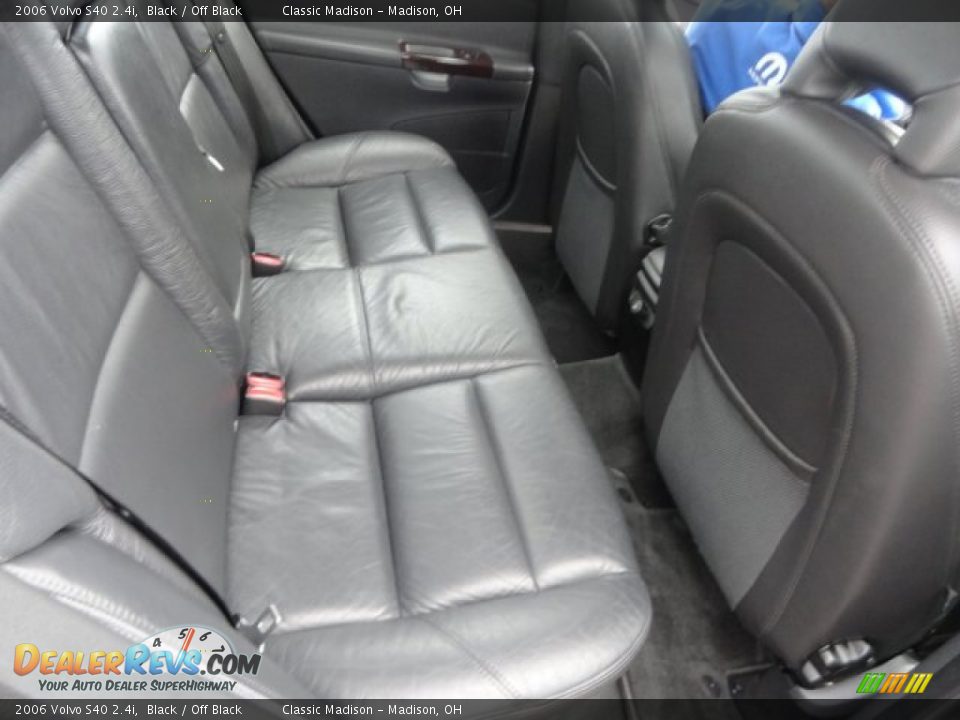 2006 Volvo S40 2.4i Black / Off Black Photo #10
