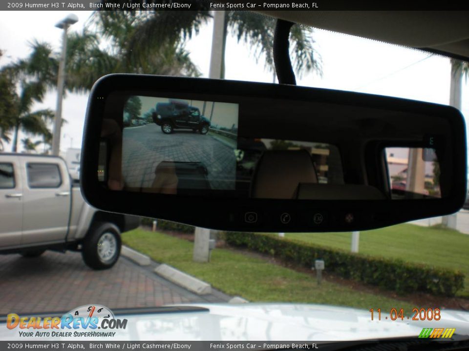 2009 Hummer H3 T Alpha Birch White / Light Cashmere/Ebony Photo #25
