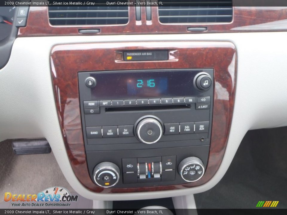 2009 Chevrolet Impala LT Silver Ice Metallic / Gray Photo #16