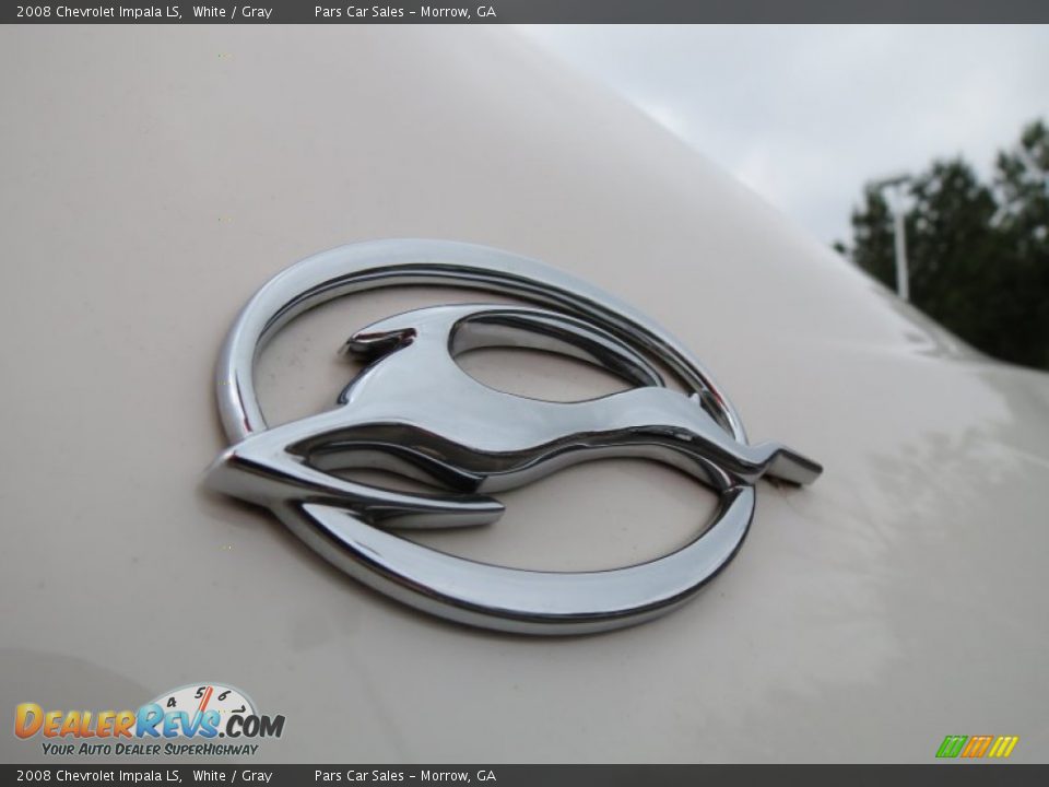 2008 Chevrolet Impala LS White / Gray Photo #10