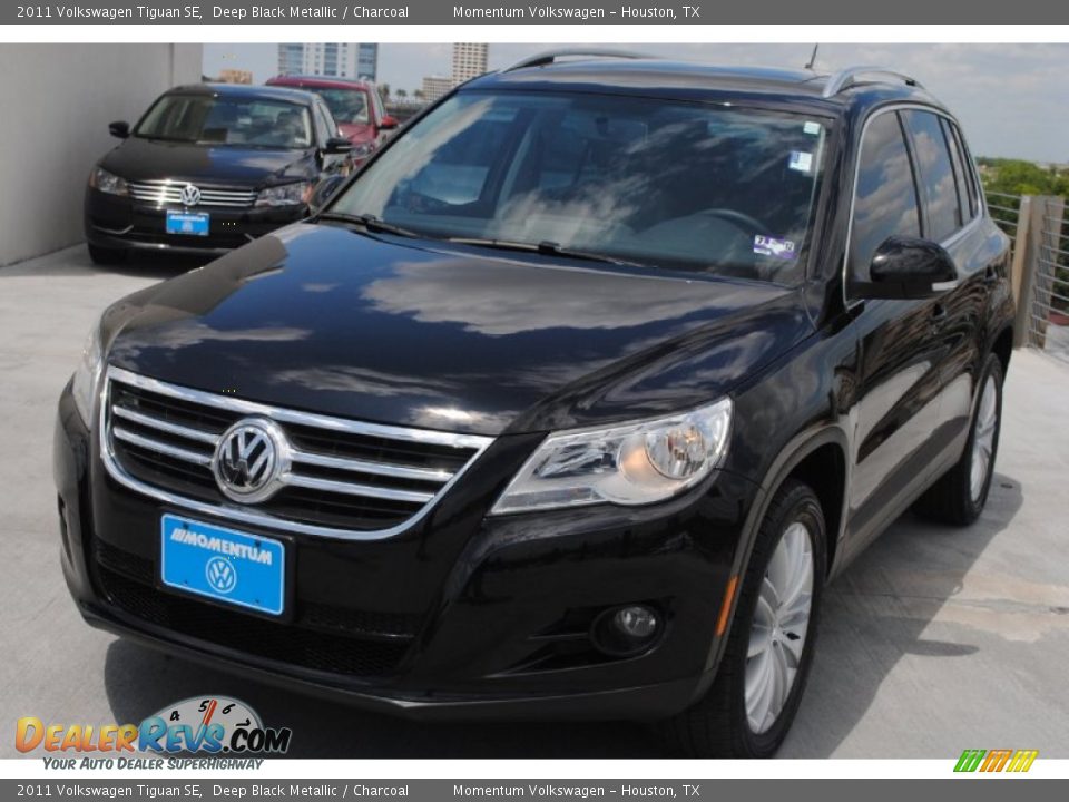2011 Volkswagen Tiguan SE Deep Black Metallic / Charcoal Photo #3