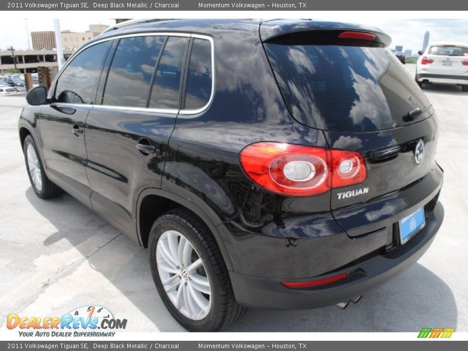 2011 Volkswagen Tiguan SE Deep Black Metallic / Charcoal Photo #7