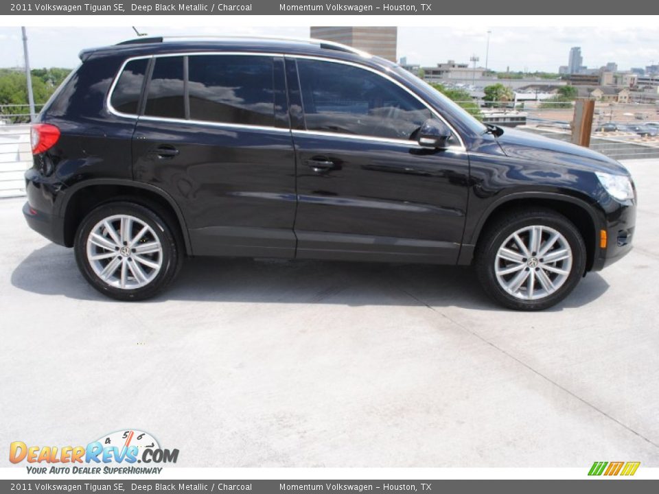 2011 Volkswagen Tiguan SE Deep Black Metallic / Charcoal Photo #11